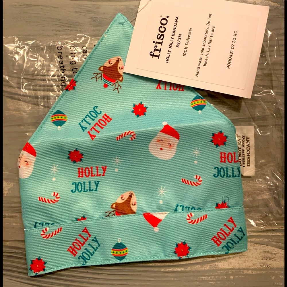 NWT Dog holiday bandanna